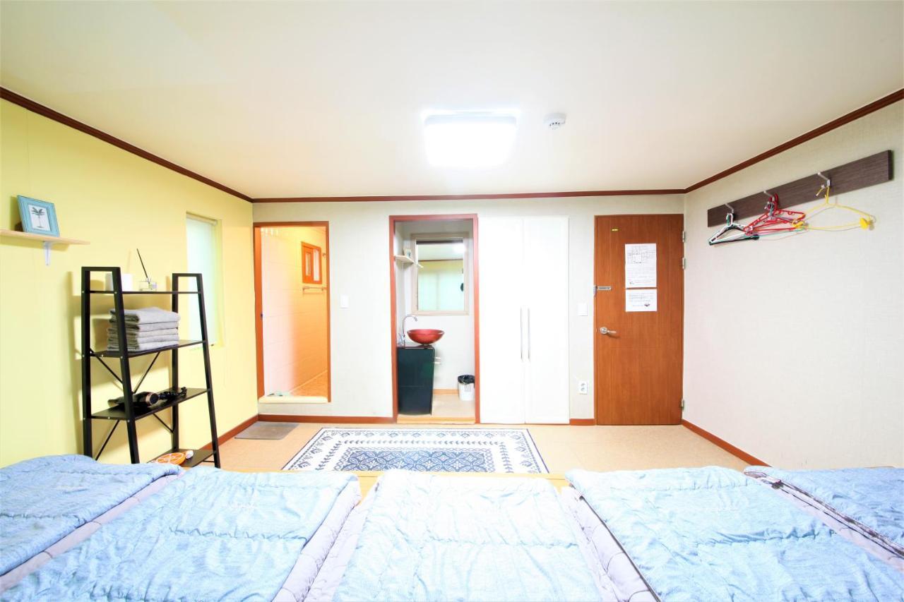 Twin Panda Guesthouse Seoul Exterior photo