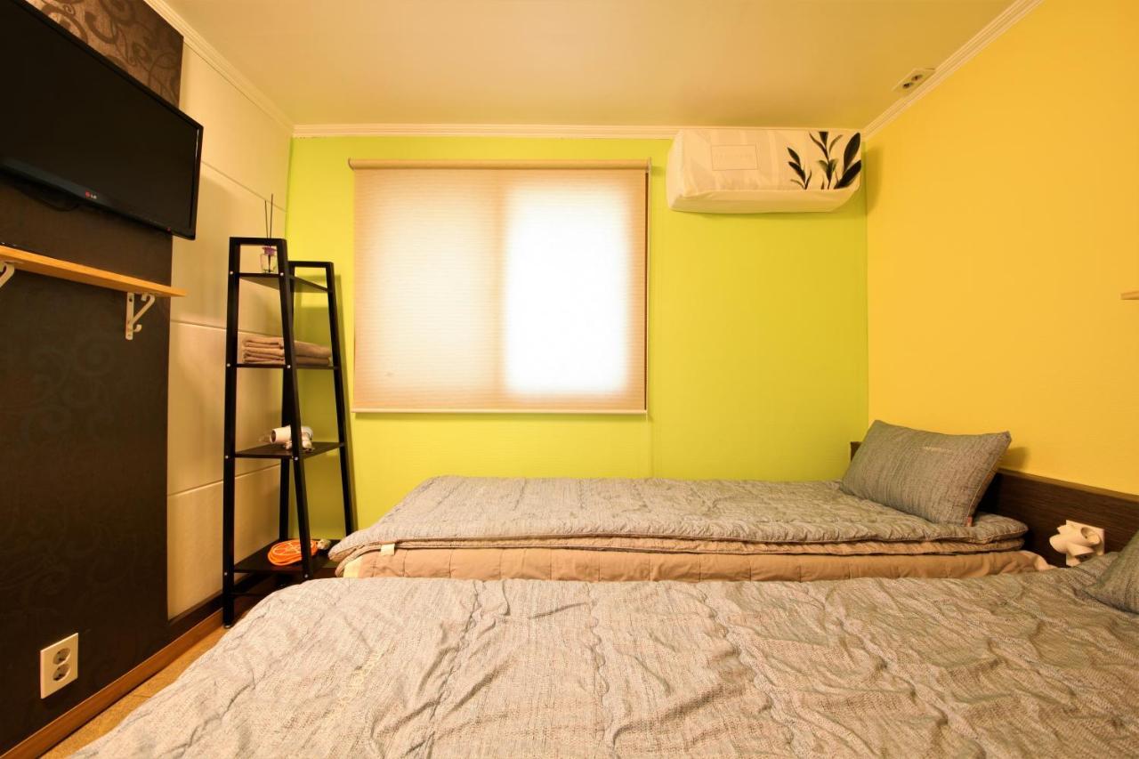 Twin Panda Guesthouse Seoul Exterior photo