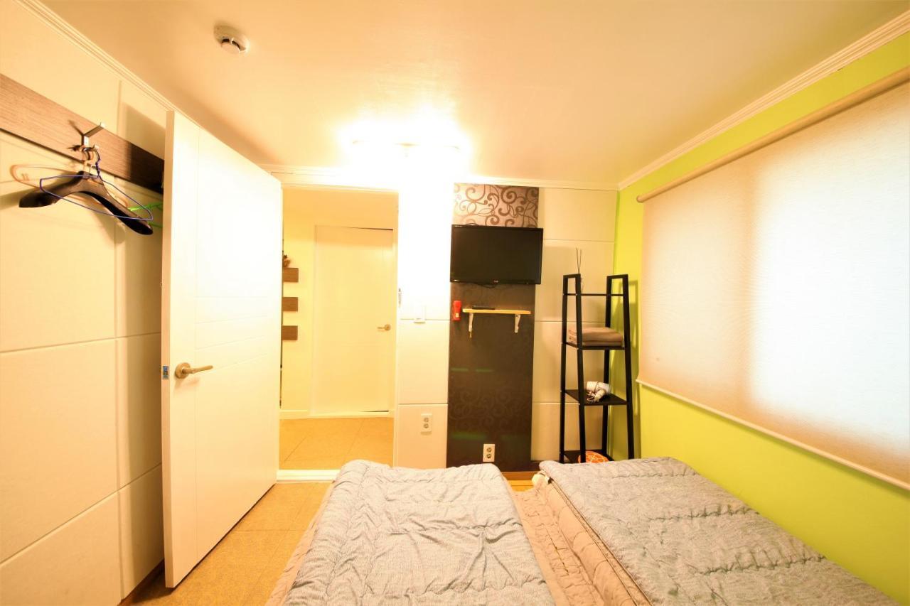 Twin Panda Guesthouse Seoul Exterior photo